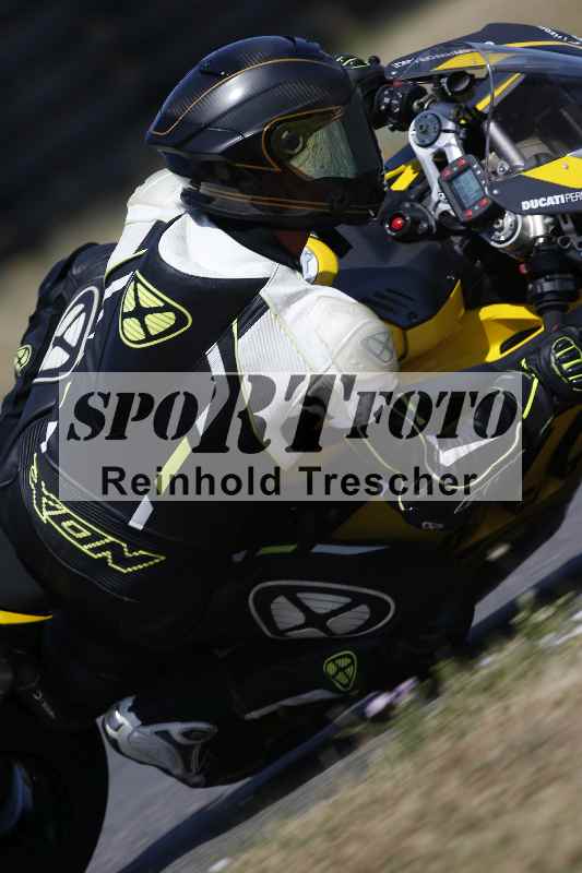 Archiv-2023/28 05.06.2023 Moto Club Anneau du Rhin/rouge-expert/5